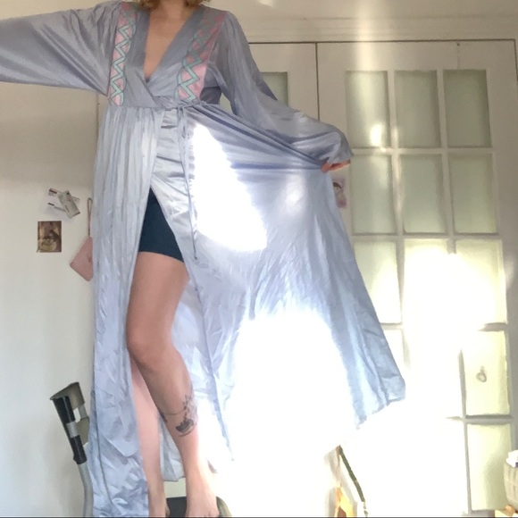 *SOLD* Beautiful vintage night gown 💖 - Picture 4 of 13